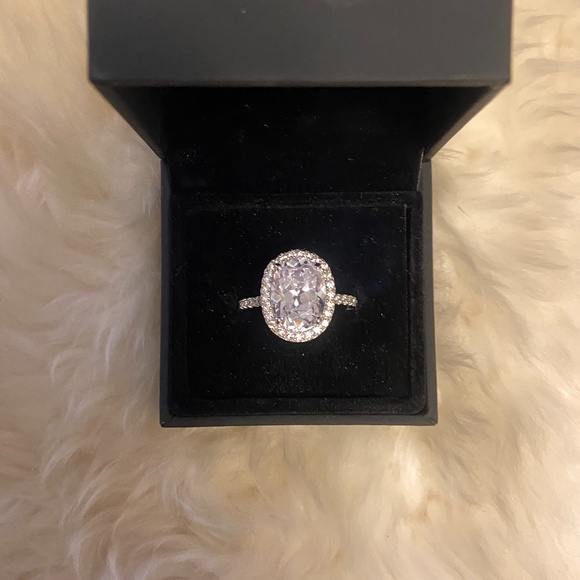 Joancee Jewelry Accessories - White Sapphire Ring Oval Cut Size 8